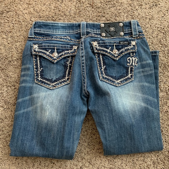 Miss Me Capris - Picture 2 of 4